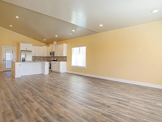 Building Photo - 656 Nobility Dr