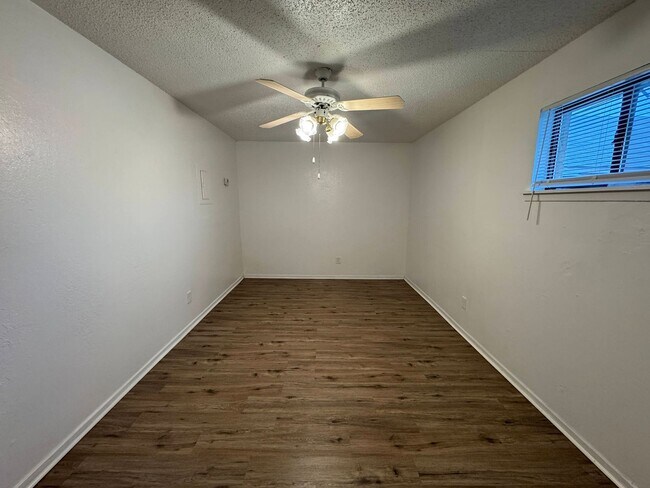 Foto del edificio - 715 N 20th St