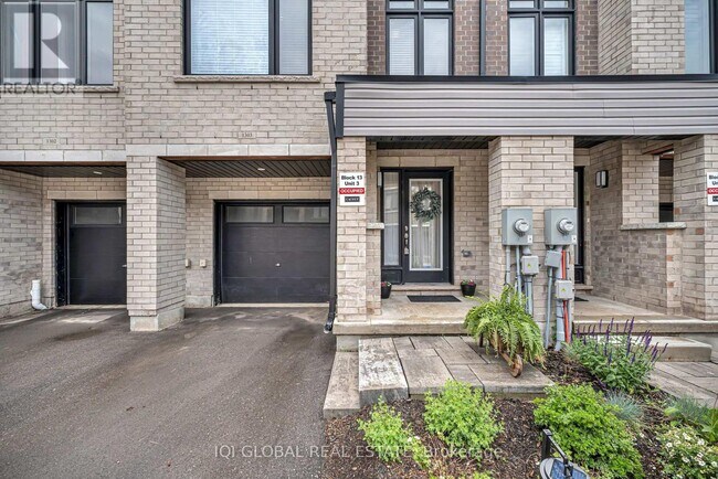 Building Photo - 585 Colborne St