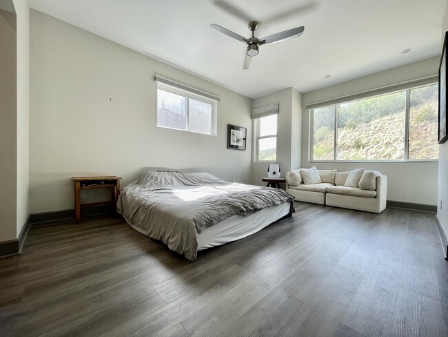 Building Photo - 1331 Florida Rd