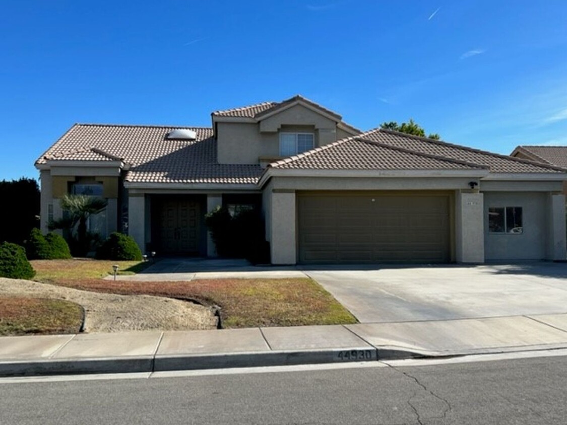 Primary Photo - Great neighborhood in Quinterra of North L...