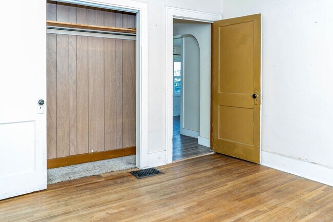 Foto del edificio - Spacious 2 bedroom 2 bath house