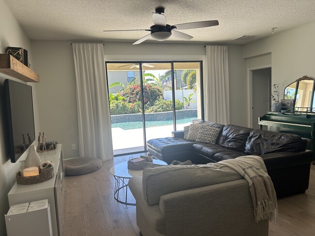 Foto del edificio - 2856 Spring Breeze Way