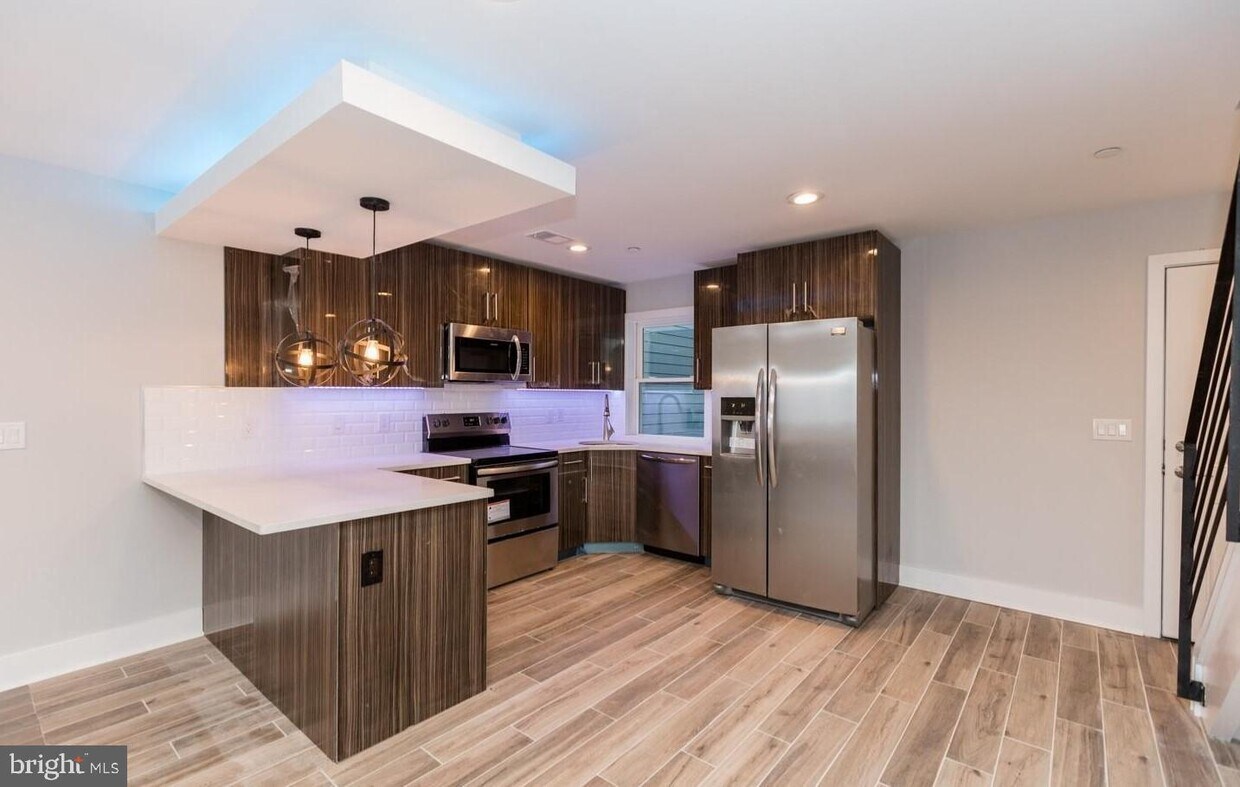 Foto principal - 2564 Frankford Ave