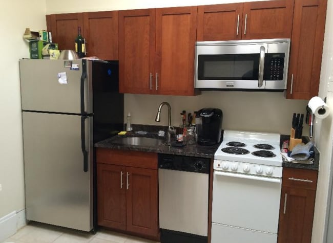 Building Photo - 15 Aberdeen St