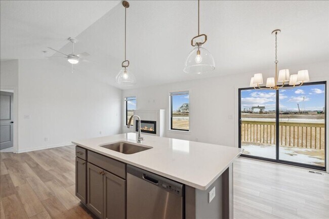 Foto del edificio - FINISHED BASEMENT!! 4 Bed, 3 Bath Townhome in Ankeny