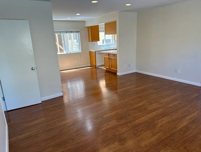 Foto del edificio - 2103 Carnegie Ln