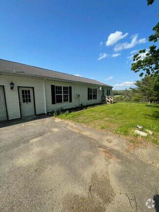 Building Photo - 22 Grace Ave