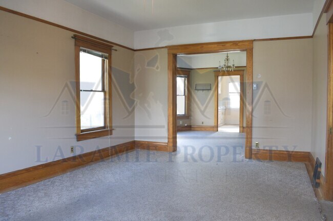 Foto del edificio - 4 Bedroom 2 Bathroom House