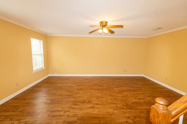 Building Photo - 1618 Drayton Ln