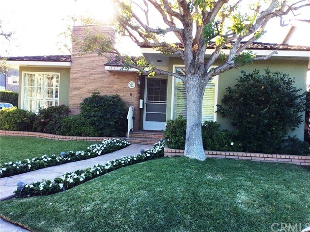 Primary Photo - 2831 Bayshore Dr