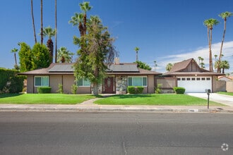 Building Photo - 2900 E Avery Dr