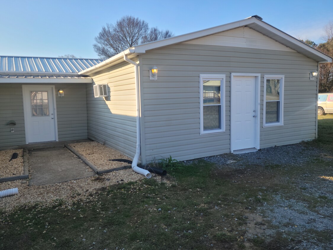 1124 Lower Dry Creek Rd, Laceys Spring, AL 35754 Townhome Rentals in