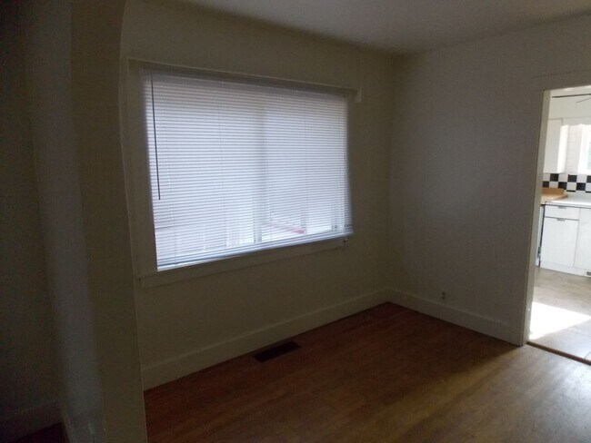 Foto del edificio - guest house, Avenues - close to downtown BC
