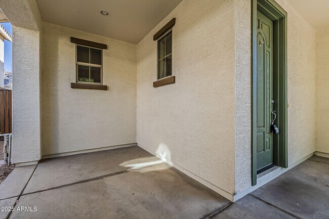 Foto del edificio - 3509 E Oakland St