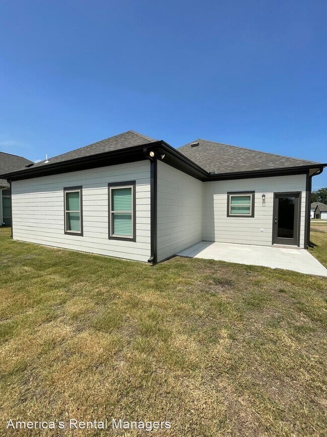 Building Photo - 3 br, 2 bath House - 63 Kings Way