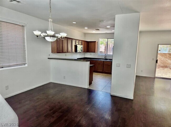 Foto del edificio - 8971 Lily Touchstone Ct