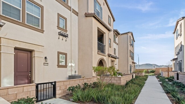 Building Photo - 40509 Melrose Dr