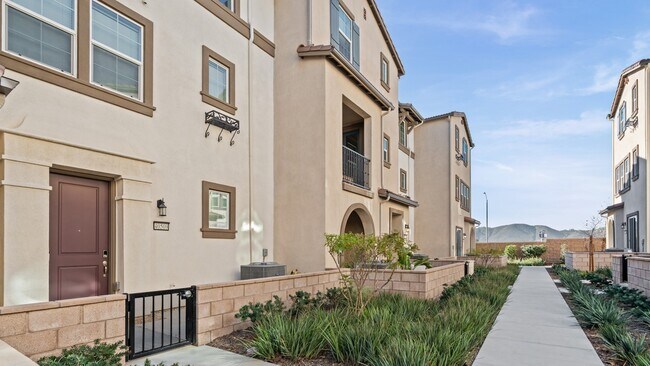 Foto del edificio - 40509 Melrose Dr