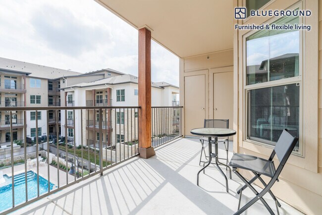 Building Photo - 1501 W Howard Ln