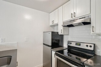 Building Photo - 2920 Polk St