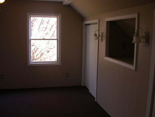 Building Photo - 5645 NY-5