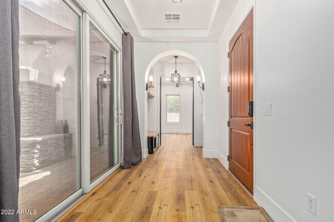 Building Photo - 3469 S Eucalyptus Pl