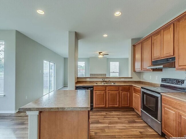 Foto del edificio - 6772 Wayman Ridge