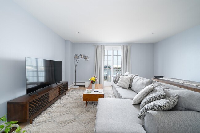 Foto del edificio - 100 Shearwater Ct E