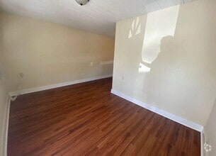 Building Photo - 7800 Overlook Rd
