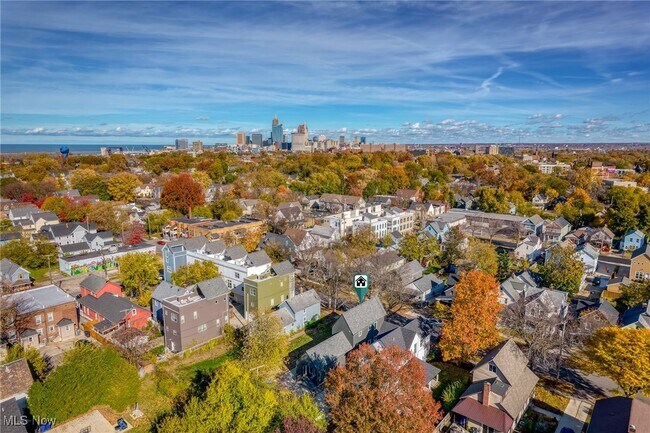 Foto del edificio - 1928 W 48th St