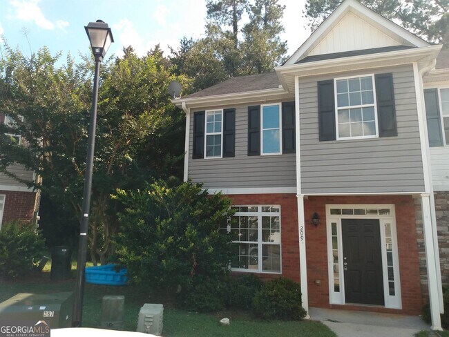 Building Photo - 209 Timber Wolf Trail