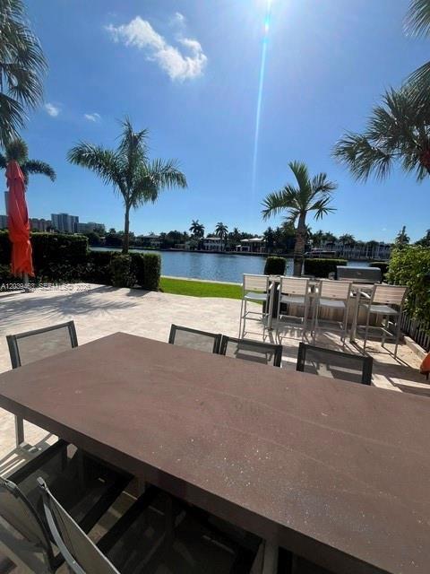 Foto del edificio - 21025 NE 38th Ave