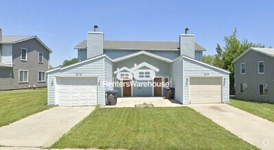 Building Photo - 2112 E Caulder Ave