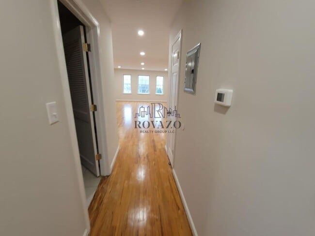 Foto del edificio - 197 N 11th St