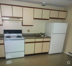 Building Photo - 260 Spring Cir