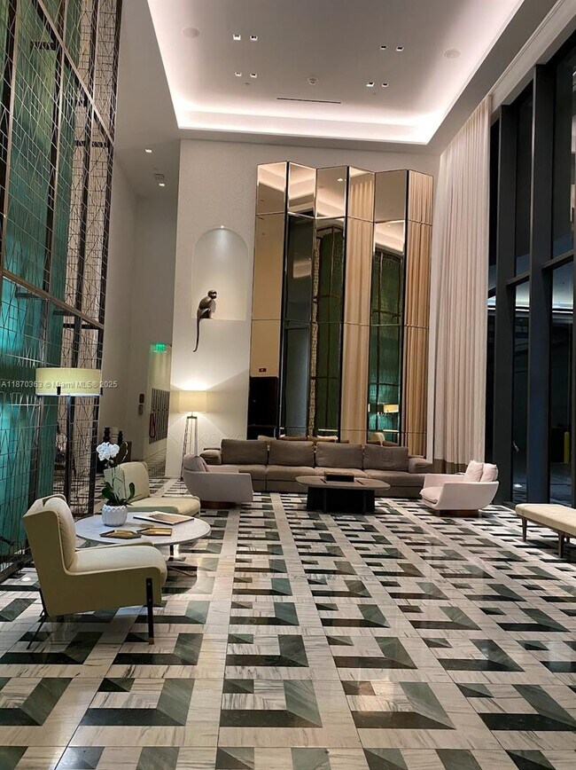 Building Photo - 801 S Miami Ave