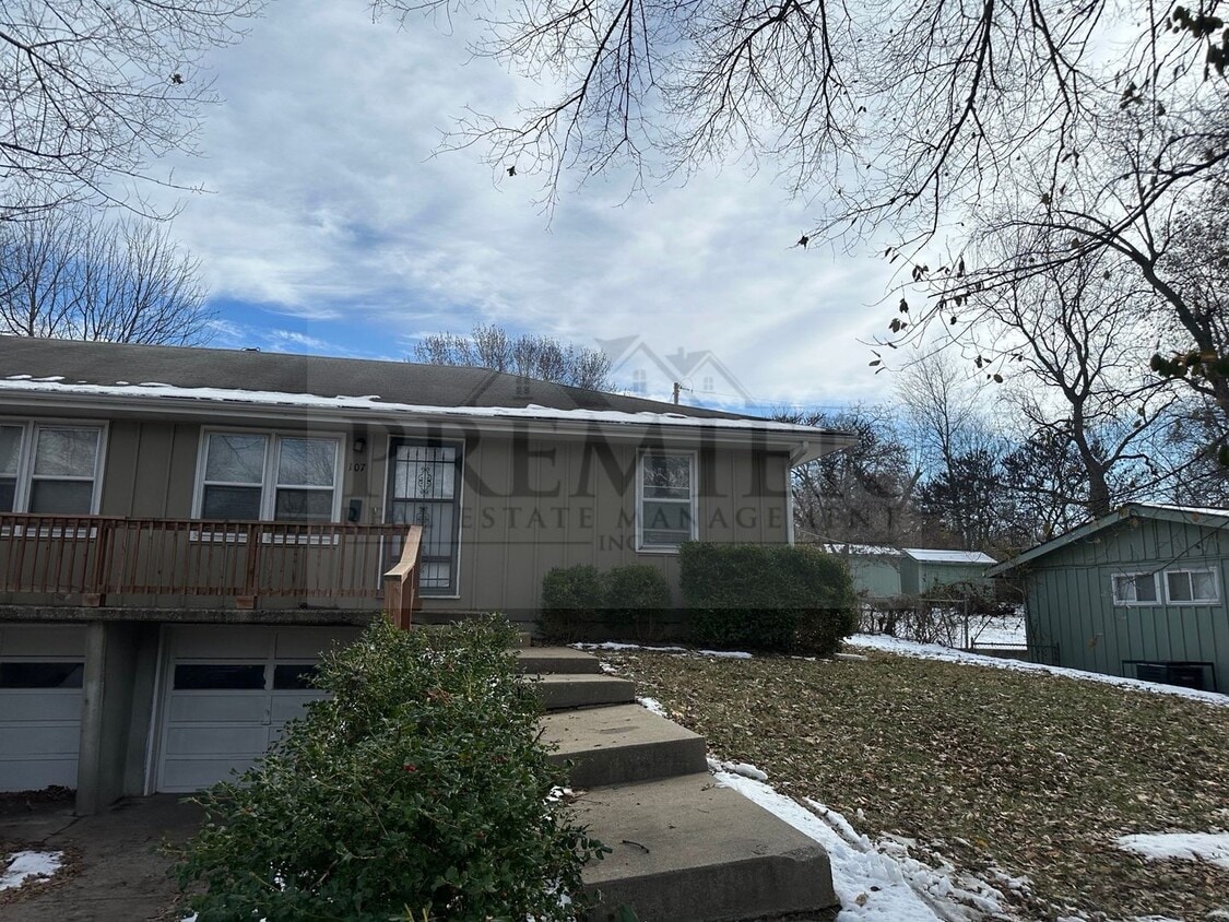 Primary Photo - 107 S Arlington Ave