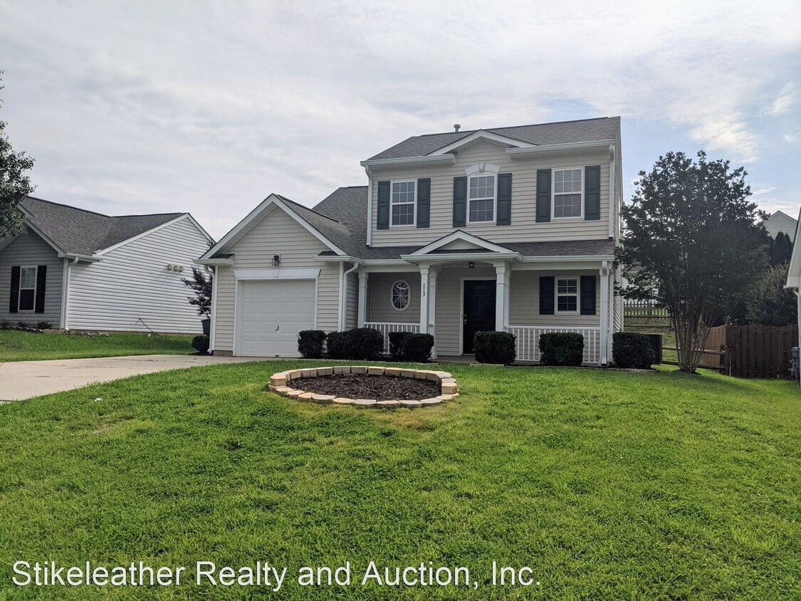 Primary Photo - 3 br, 2.5 bath House - 113 Bluffton Rd