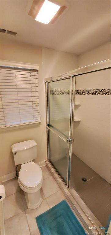 Foto del edificio - 107 Oakridge Rd