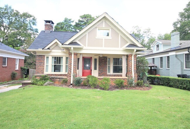 Foto del edificio - 220 Mountain View St