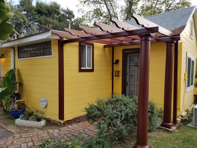 Foto del edificio - 741 Elmira St