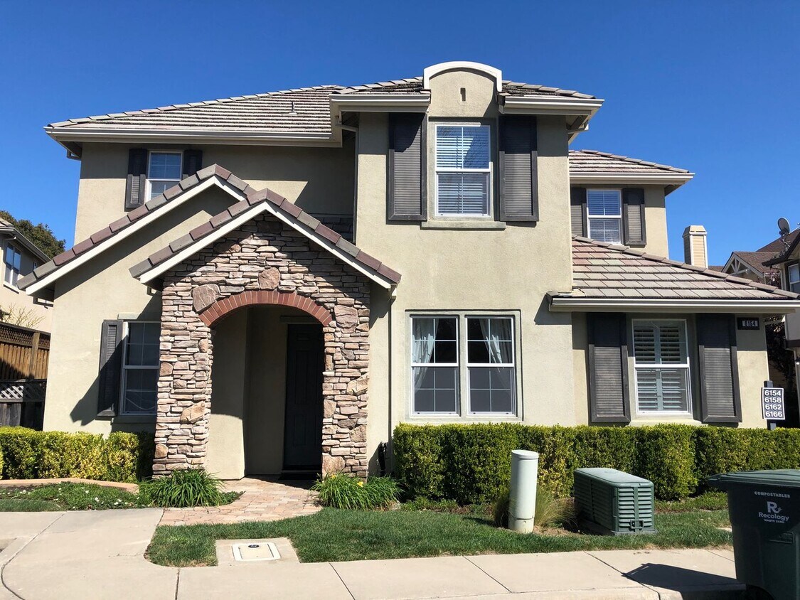 Primary Photo - Home In Fairway Villas At Hiddenbrooke