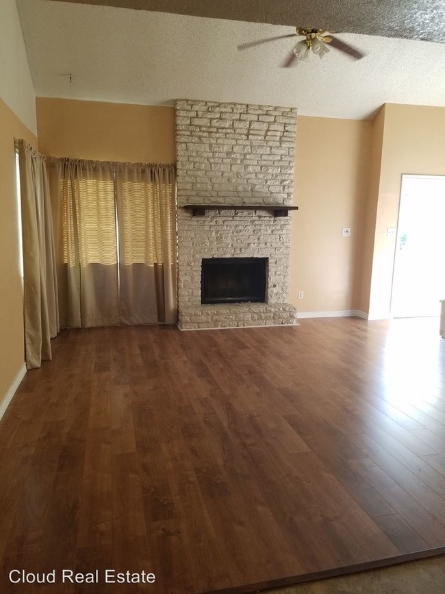 Building Photo - 2 br, 1.5 bath House - 1227 WESTWAY DRIVE