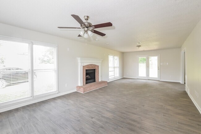 Building Photo - 8267 Post Creek Cove