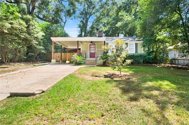 Foto del edificio - 312 Pineview Ln W