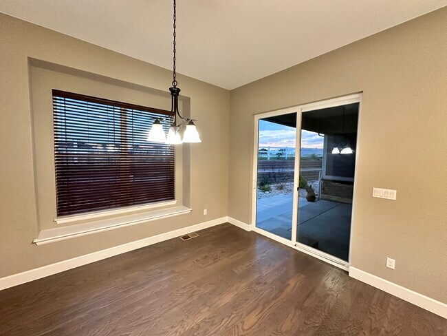 Foto del edificio - 943 Stagecoach Dr