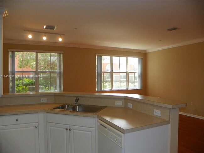 Building Photo - 4508 SW 160th Ave