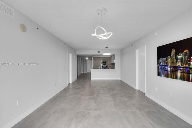 Foto del edificio - 300 Sunny Isles Blvd