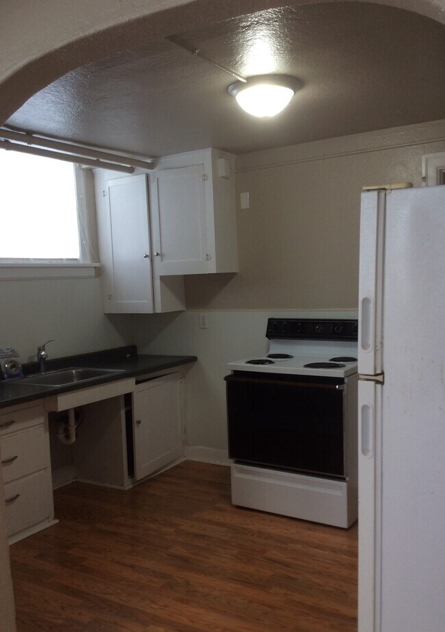 Building Photo - 936 Highland Ave